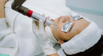 Berapa Harga Perawatan Laser Rejuvenation? | The Clinic Beautylosophy