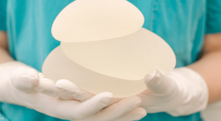 Apa itu Breast Implant? Jenis, Manfaat, dan Prosedurnya